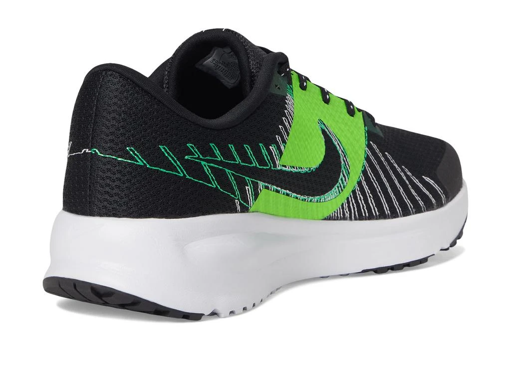 NIKE Defy 5