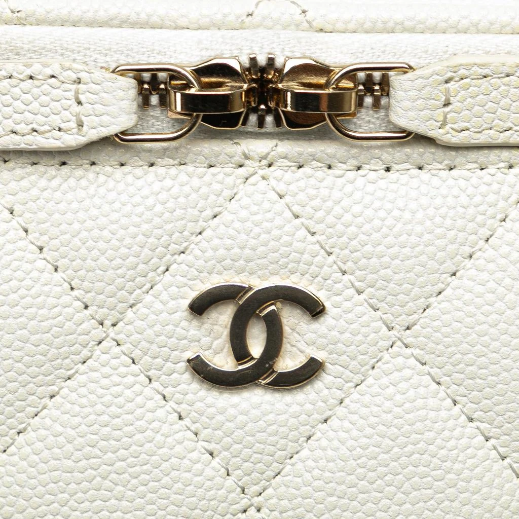 Chanel Chanel White Mini Caviar Vanity Case with Chain 9