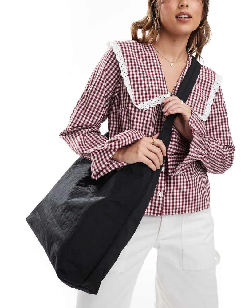 Baggu Baggu large nylon sling shoulder bag in black 1