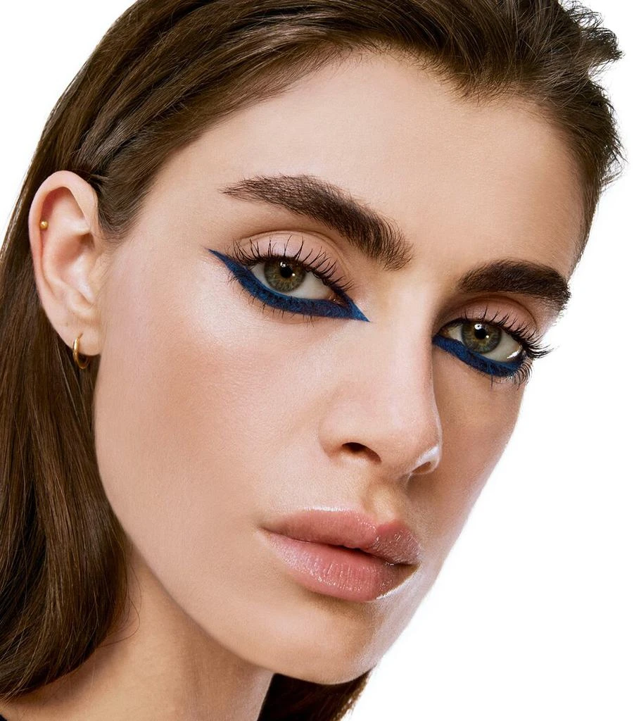 Yves Saint Laurent Lines Liberated Eyeliner 3