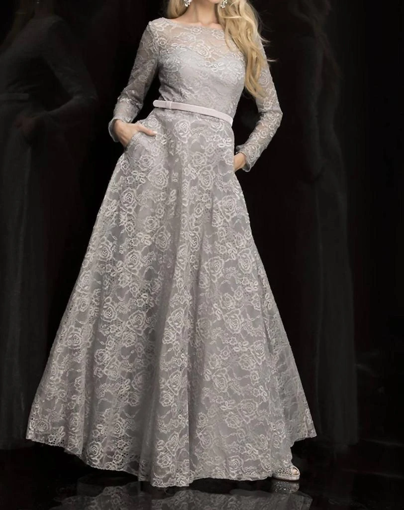 Lucci Lu Lucci Lu - Long Sleeve Gown