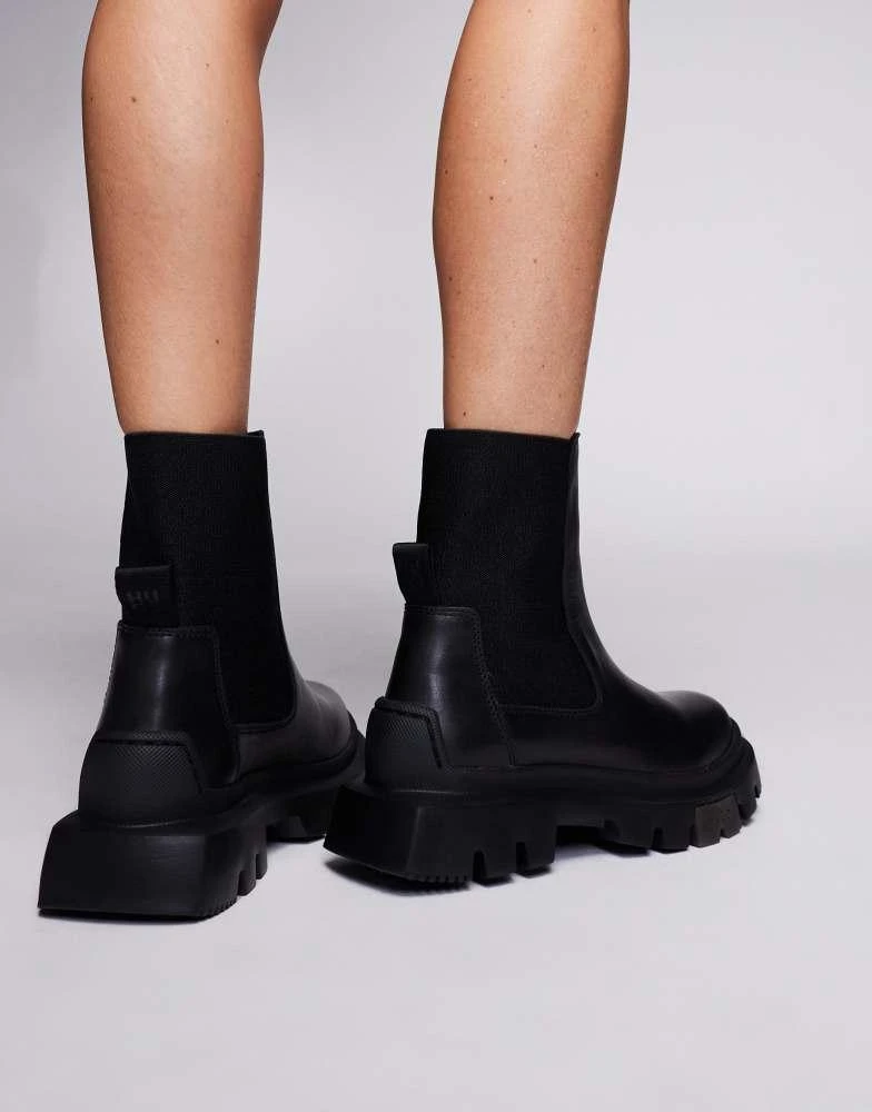 Hugo Red HUGO Red fabyan chunky chelsea boots in black 3