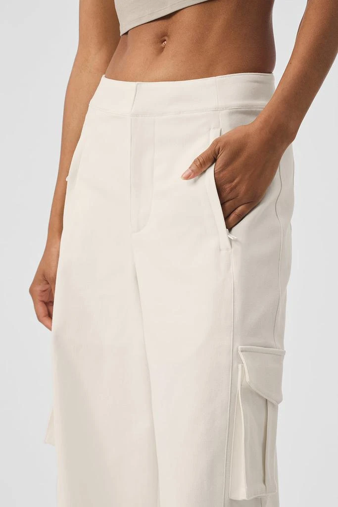 Alo Show Off Cargo Wide Leg Trouser (Long) - Ivory 4