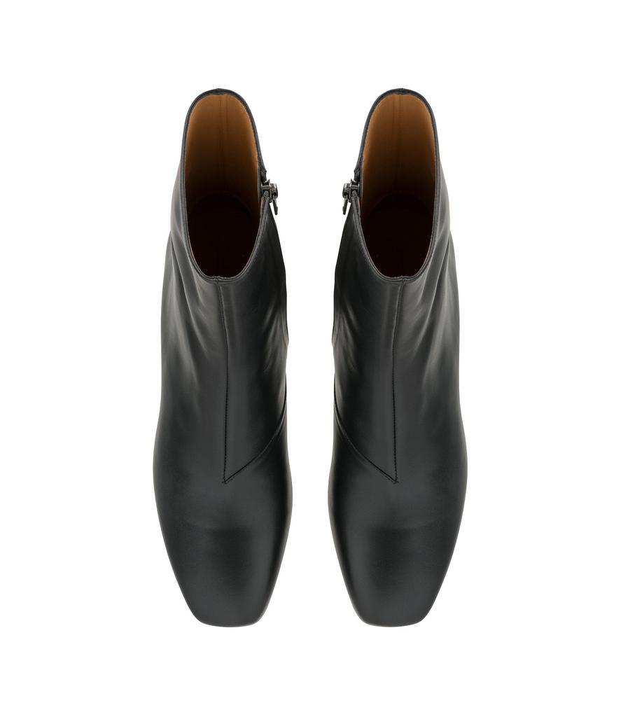APC Dorothée ankle boots