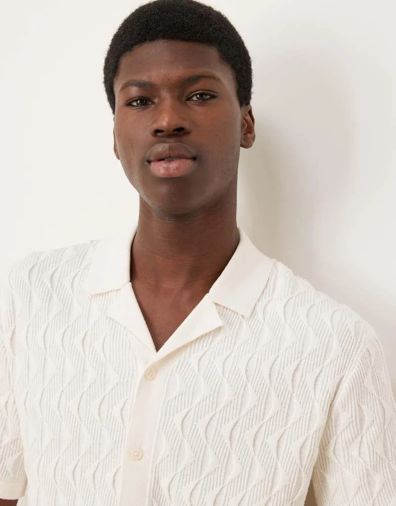 Abercrombie & Fitch Abercrombie & Fitch short sleeve knit resort button through polo in cream 4