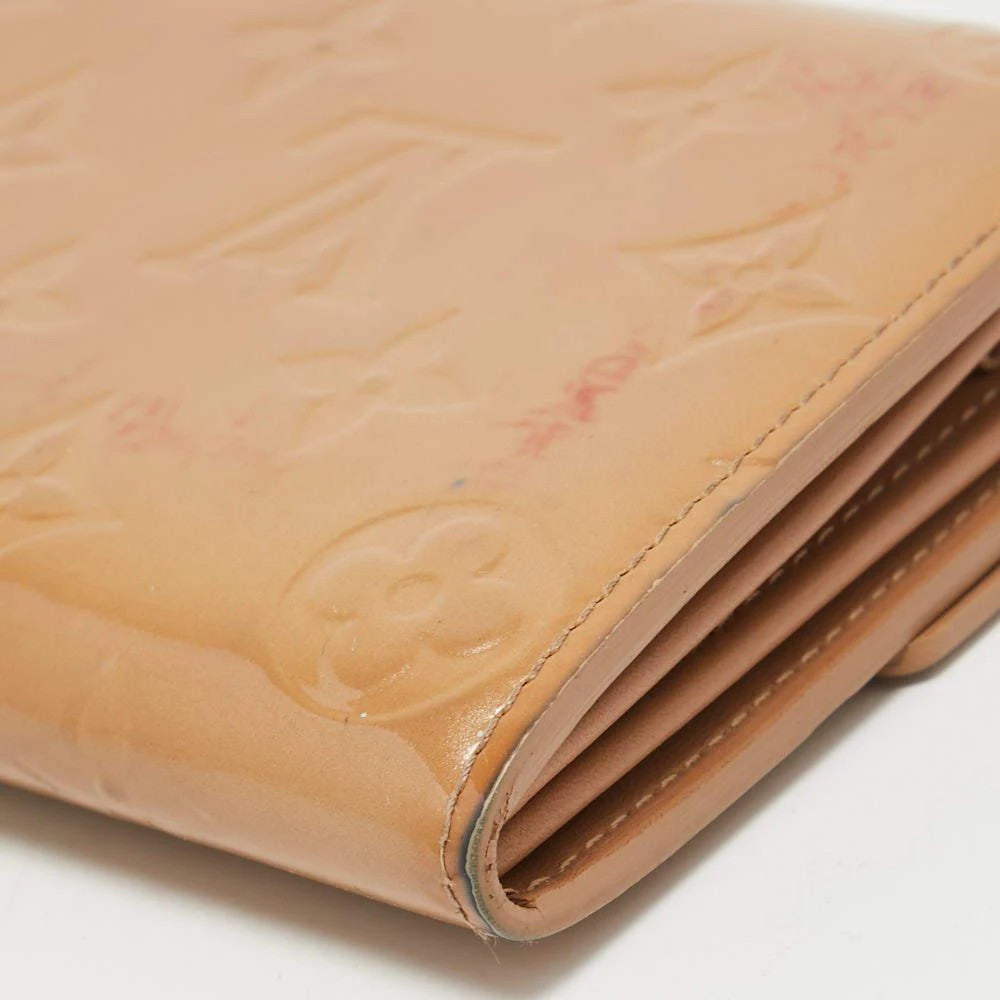 Louis Vuitton Louis Vuitton Noisette Monogram Vernis Sarah Wallet 14