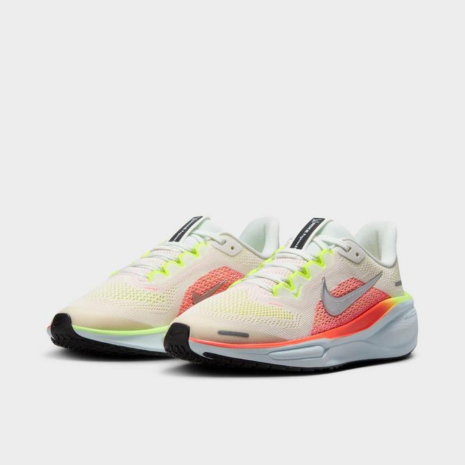 boys nike pegasus