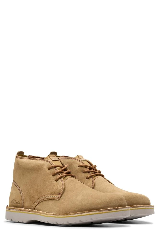 Clarks Eastridge Chukka Boot 7