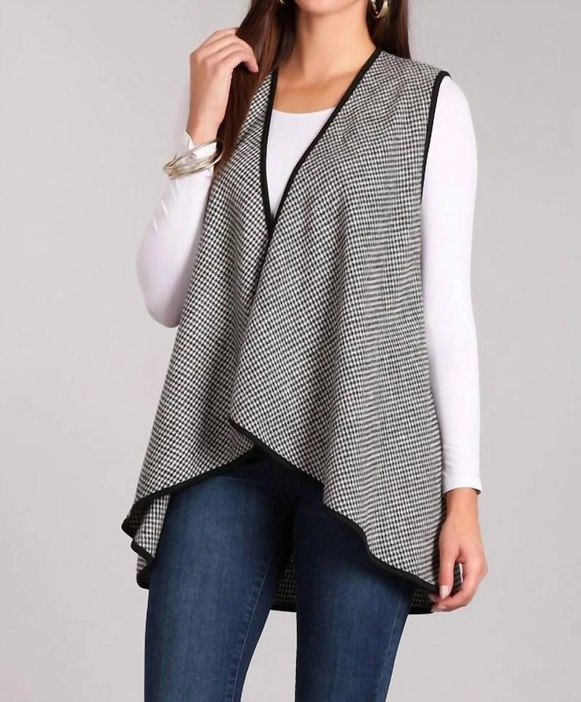 CHRIS & CAROL Houndstooth Vest In Black & Ivory 1