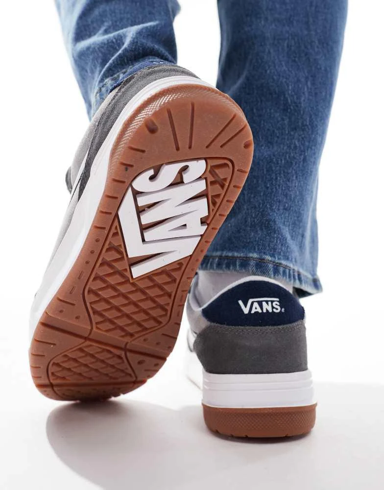 Vans Vans Hylane trainers in grey/blue 3
