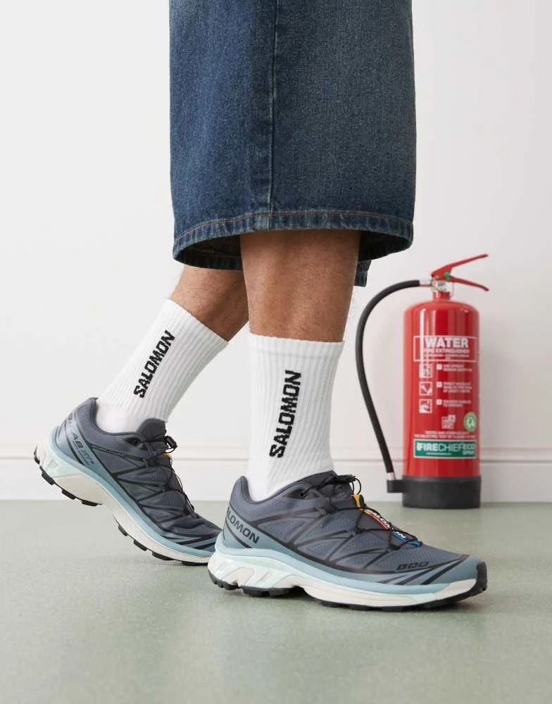 Salomon Salomon XT-6 trainers in blue 5