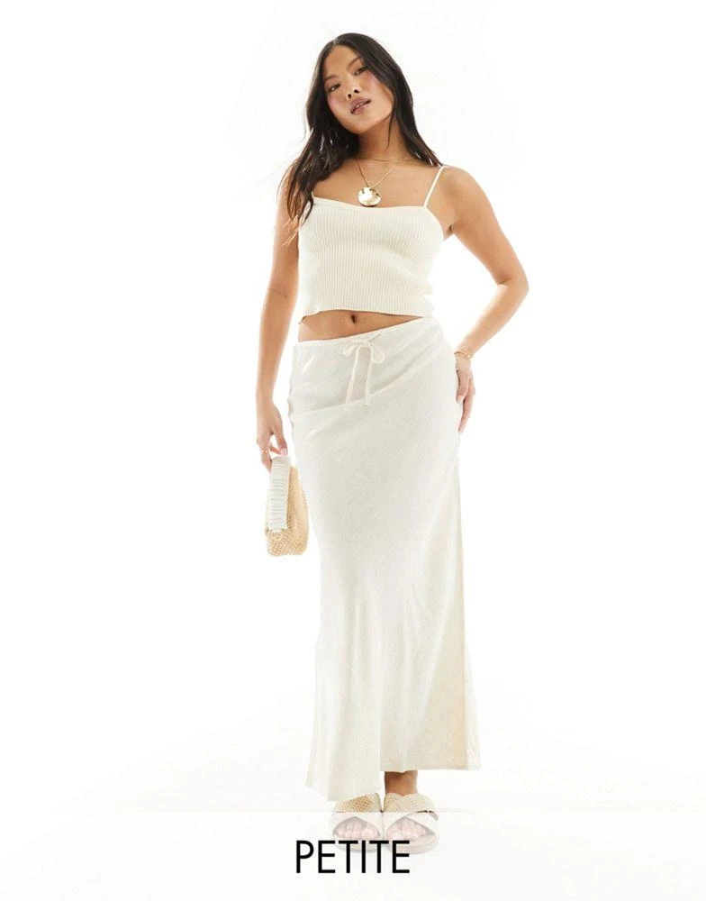 Stradivarius Stradivarius Petite linen look maxi slip skirt in natural 1