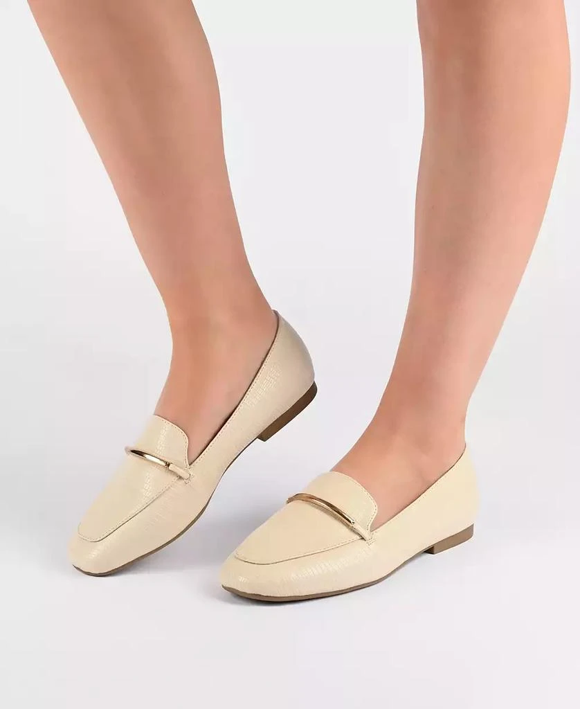 Journee Collection Women
s Wrenn Slip On Loafers 3