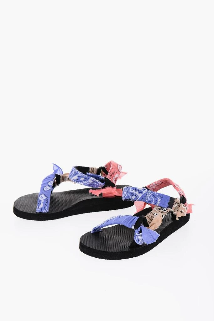 Arizona Love Trekky Low Sandals With Bandana Pattern 1