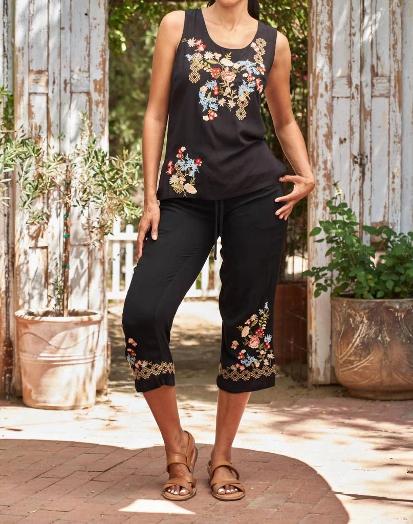 PAPARAZZI Paparazzi - Viscose Embroidered Crop Pant 4