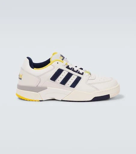 Adidas Torsion Response leather sneakers 1