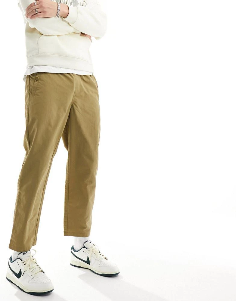 Farah Farah hawtin technical relaxed tapered trousers in beige 5