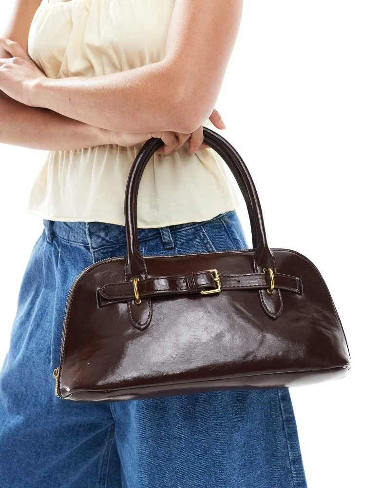 Glamorous Glamorous long shoulder bag with belt detail in burgundy 3