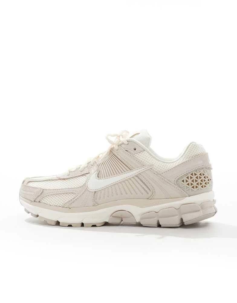 NIKE Nike Zoom Vomero 5 unisex trainers in cream 2
