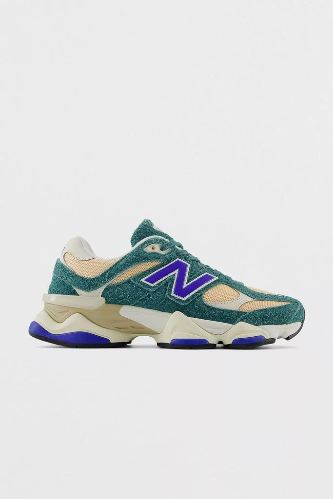 New Balance New Balance Men's 9060 Low-Top Sneaker 1