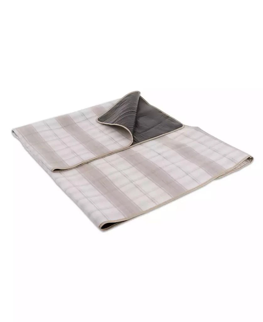 ONIVA Outdoor Picnic Blanket Tote 7