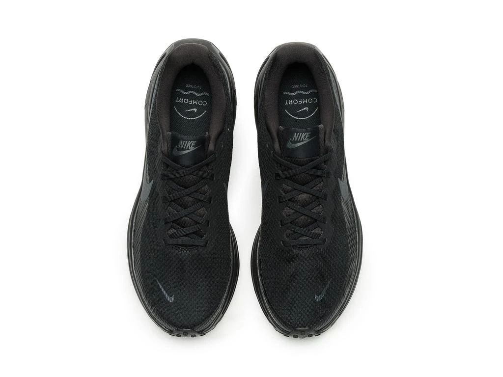 NIKE Revolution 8 2