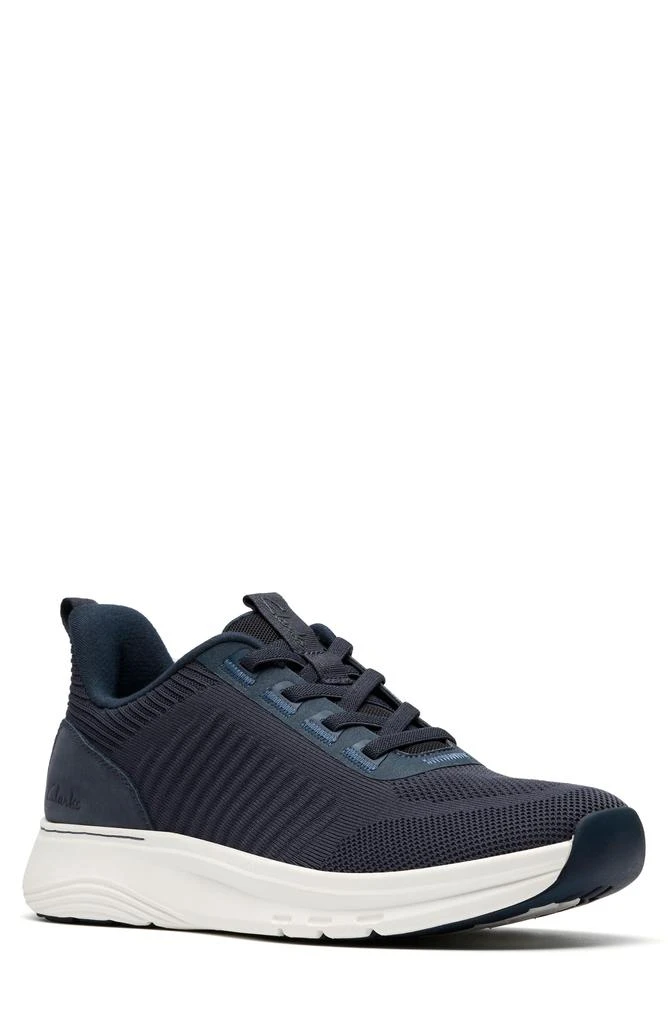 Clarks Motion Trek Sneaker