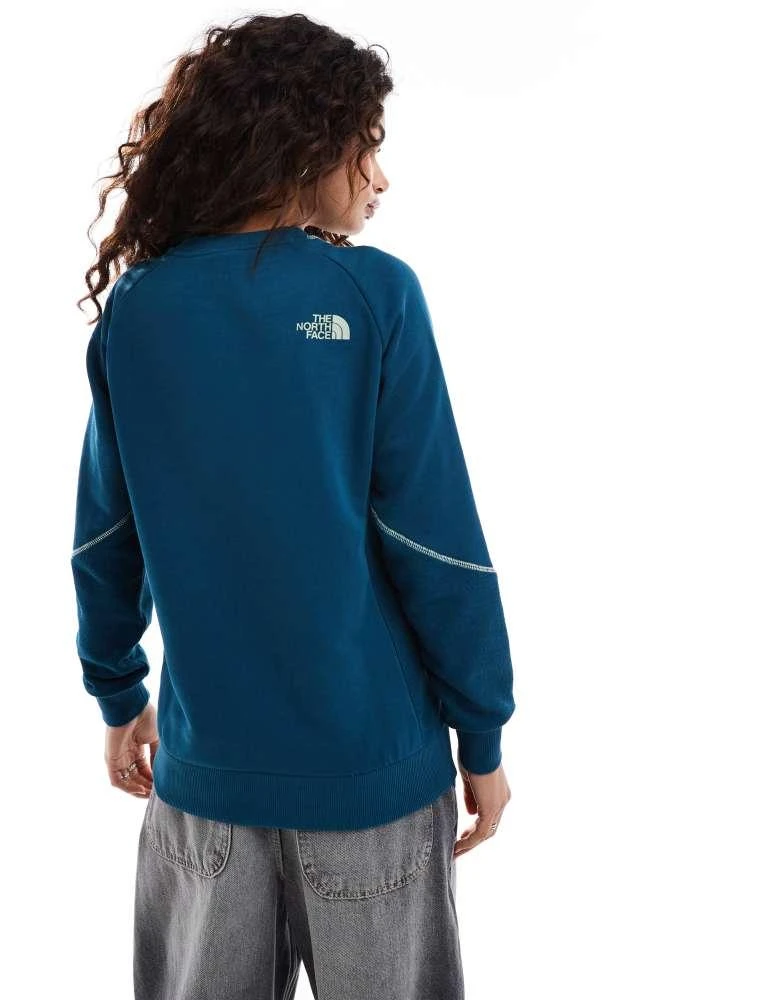 The North Face The North Face Hakuun contrast stitch logo sweatshirt in navy 4