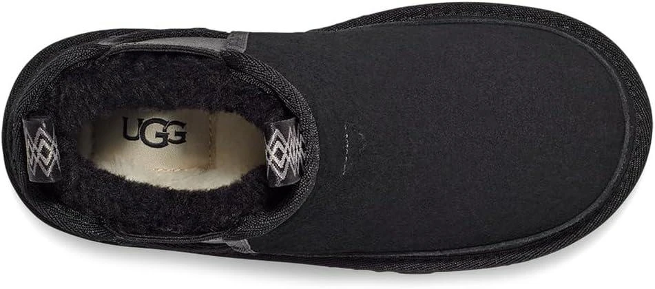 undefined UGG Boy
s Neumel Chelsea Boot 2