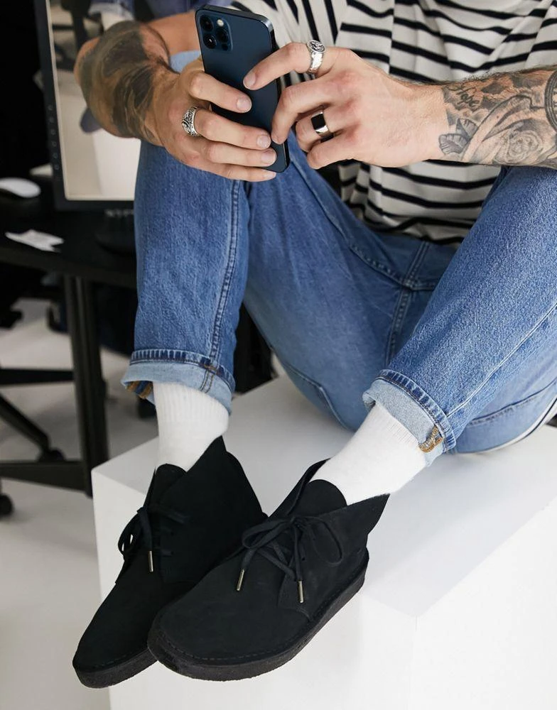 Clarks Clarks Originals Desert coal boots in black suede 4