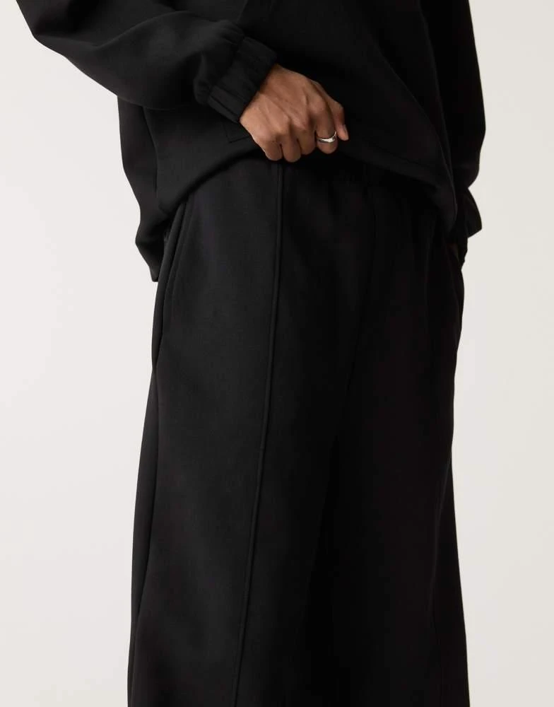 Pull&Bear Pull&Bear wide leg tailored trousers in black 3