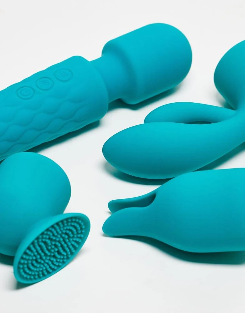 Ann Summers Ann Summers travel wand vibrator set with 3 additional heads 2