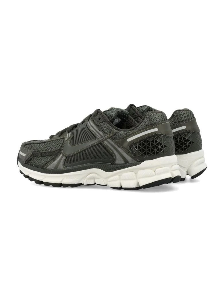 NIKE Nike Zoom Vomero 5 4