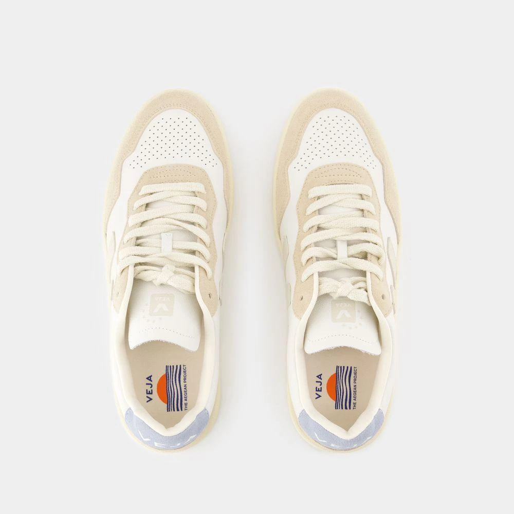 Veja V 4