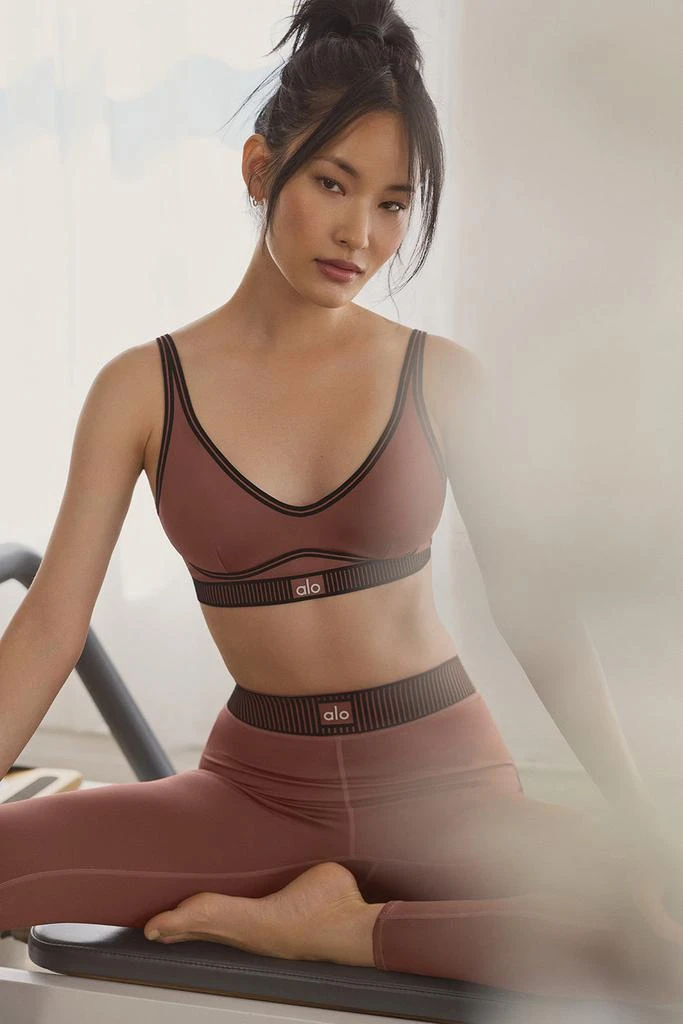 Alo Yoga Airlift Line Up Bra - Chestnut 1