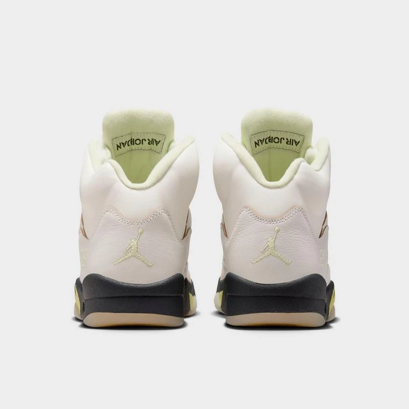 Jordan Women's Air Jordan Retro 5 Basketball Shoes 4