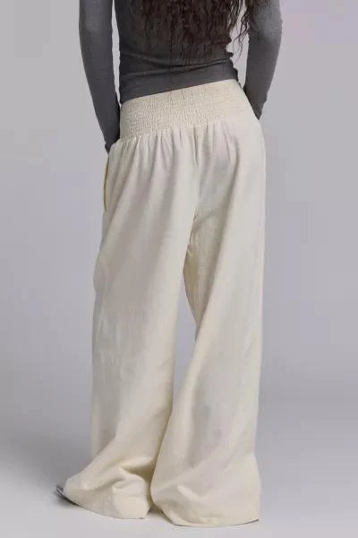 Kimchi Blue Kimchi Blue Caroline Smocked Wide Leg Linen-Blend Pant 2