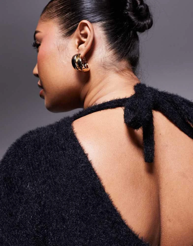 ASOS ASOS DESIGN Curve supersoft fluffy slouchy jumper mini dress in black 4