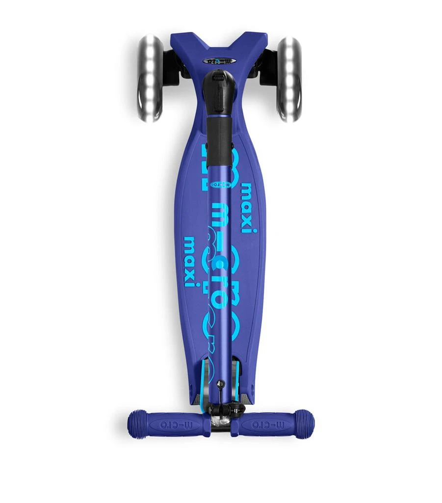 Micro Scooters Maxi Foldable Deluxe LED Scooter 3