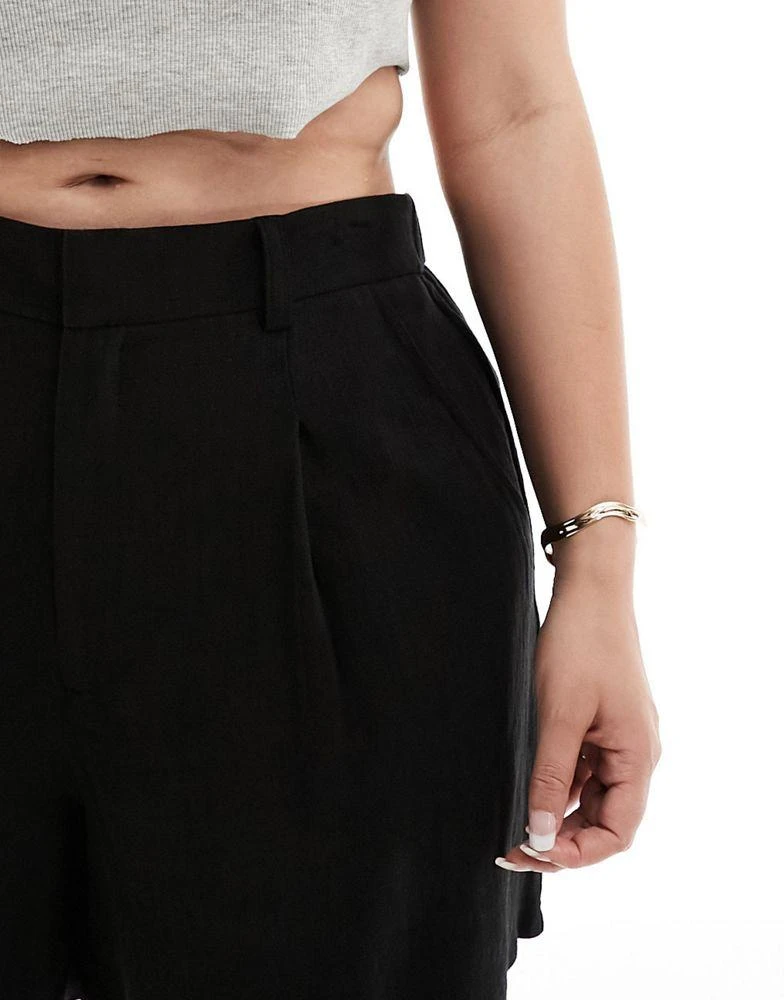 ASOS ASOS DESIGN Curve dad short with linen in black 4