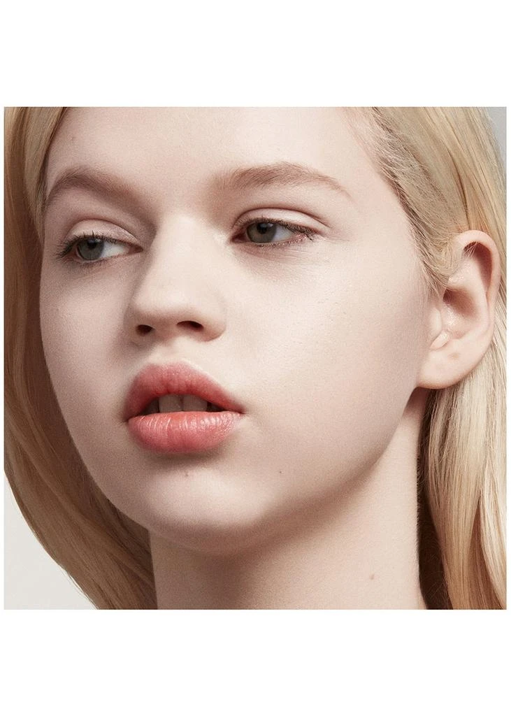 Fenty Beauty Pro Filt'r Instant Retouch Concealer 105 4