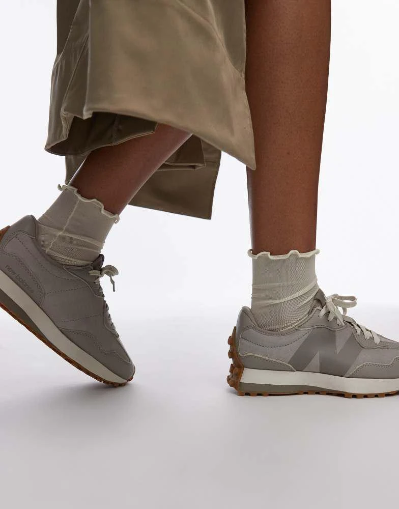 New Balance New Balance 327 trainers in brown 5