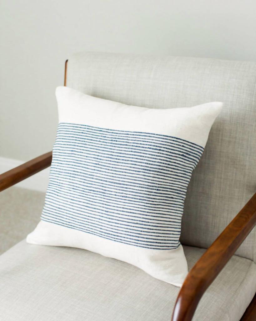 Creative Women Riviera Throw Pillow - Thumbnail 3