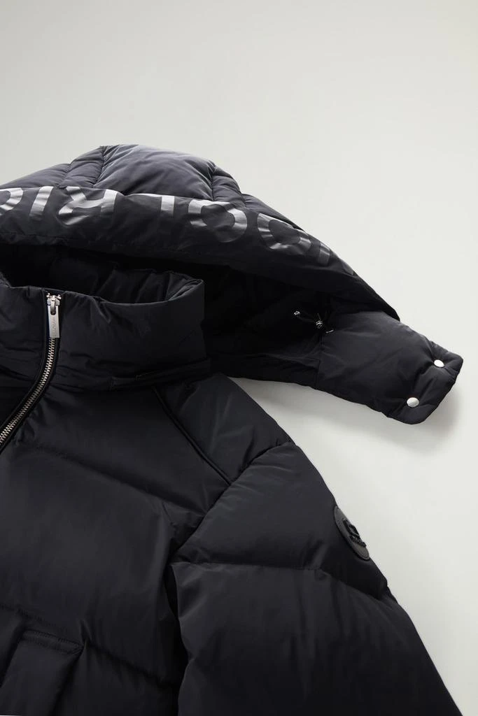 Woolrich Short Alsea Down Jacket in Stretch Nylon with Detachable Hood - Women - Black 7