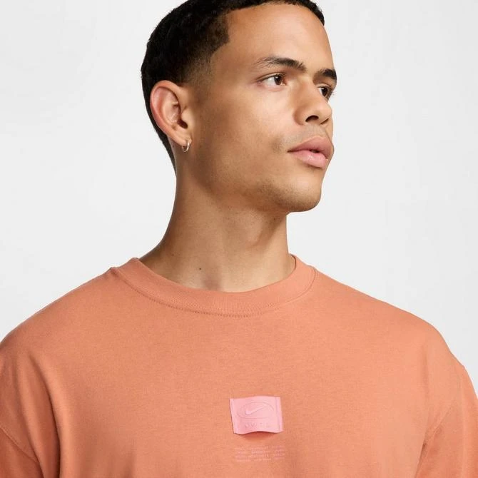 NIKE Men's Nike Sportswear Woven Label T-Shirt 7