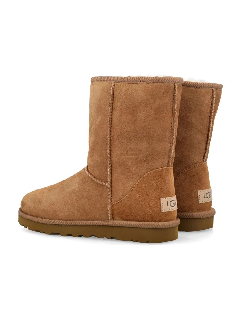 UGG CLASSIC SHORT II BOOT 4