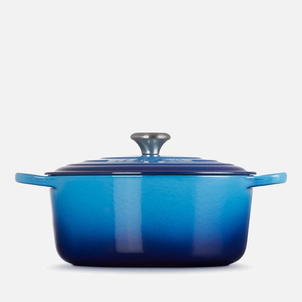 Le Creuset Signature Cast Iron Round Casserole - 28cm - Bamboo Green 3