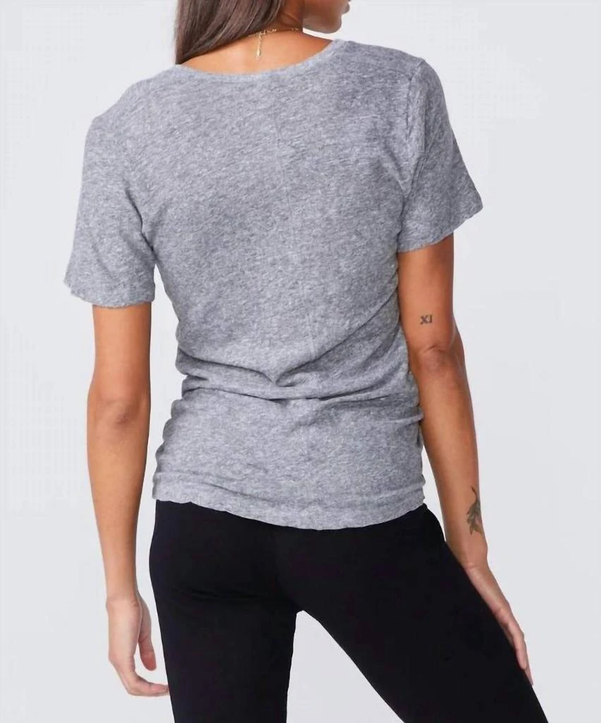 Monrow V-Neck Tee Top In Granite 3