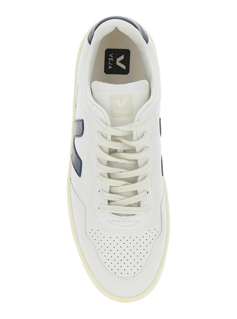 【送料&関税込】Veja v-90 White Sneakers With Logo Patch On V-90 LEATHER WHITE | VEJA