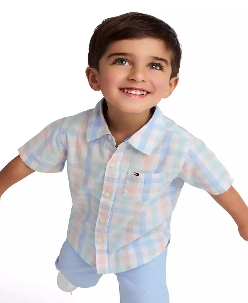 Tommy Hilfiger Toddler Boys 2-Piece Short Sleeve Seersucker Plaid Shirt and Oxford Shorts Set 2